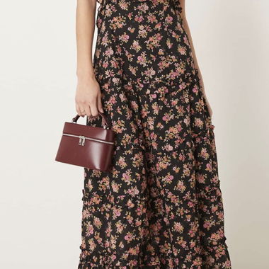 Robe longue noire à fleurs dos nu