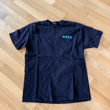 Black PIZZA Skateboards graphic T-shirt size L