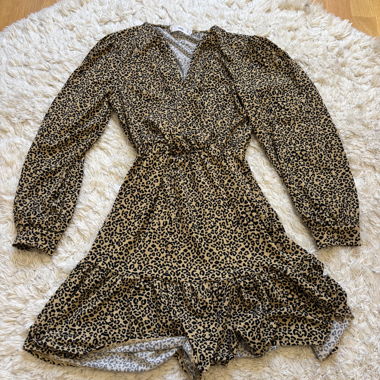 leopard print long sleeve dress