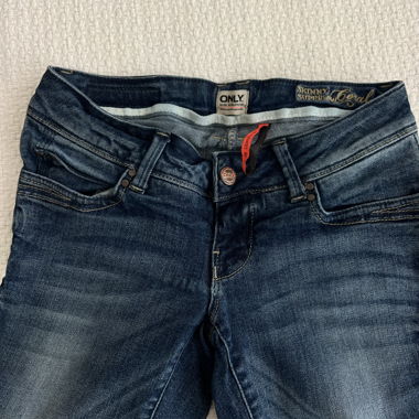 Jeans Only