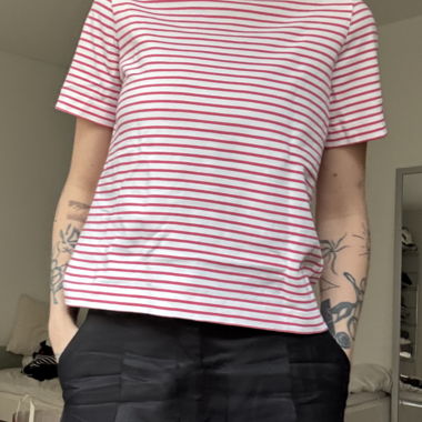 T-shirt rayé rose COS