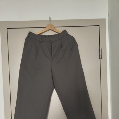 Wide Olive trousers (S) GU Japan