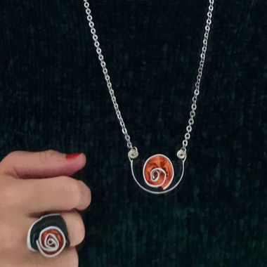 Set di gioielli: orecchini, collana / collier, anello