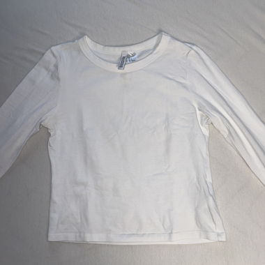 Long-sleeved top