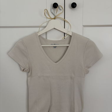 Brandy Melville Ashlyn Top Grey