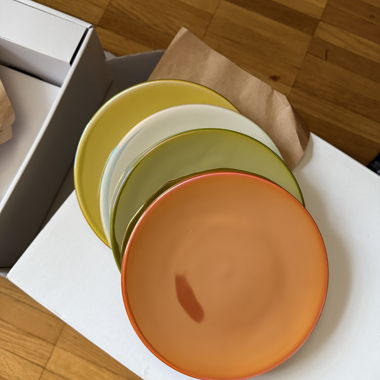 Set da 4 tazzine da espresso con piattini cromati