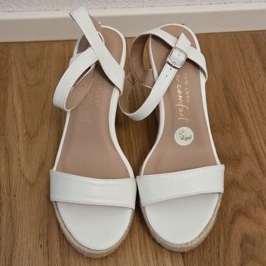 NEW - New Look Wedges