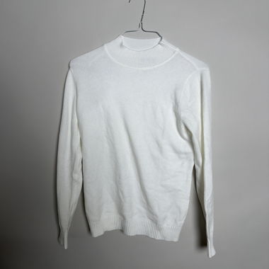 Maglione in maglia bianco con collo alto