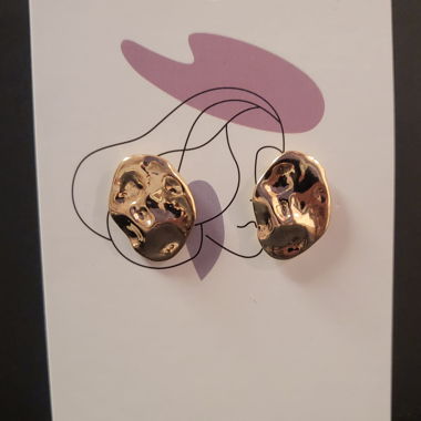 Goldfarbene Ohrstecker