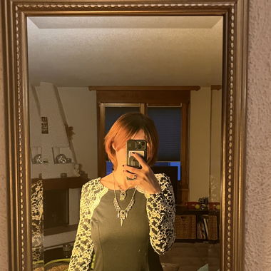 Dress V Kleid