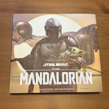 Star-Wars-The-Mandalorian-Buch