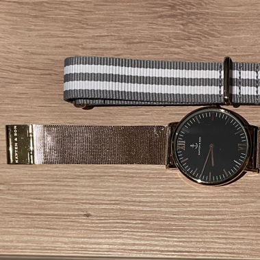 Kapten & Son Uhr