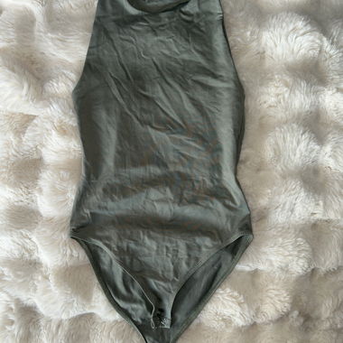 Body vert kaki Stradivarius 