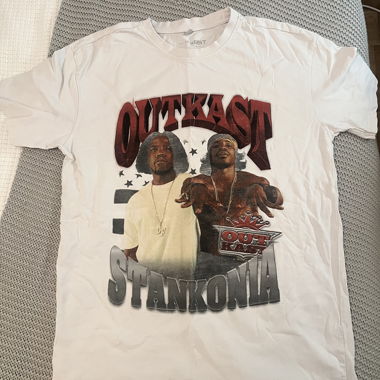 T-shirt Outcast