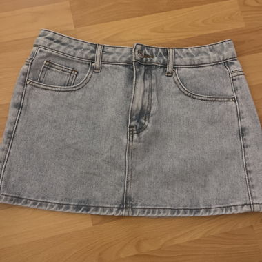 Blue denim skirt