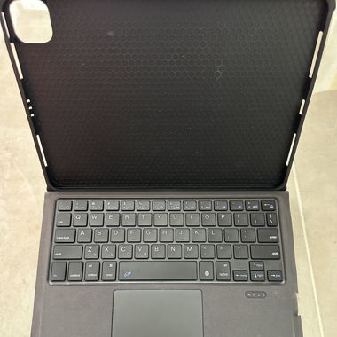 Clavier étui avec trackpad pour iPad Air ou 11