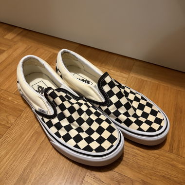 Vans black and white checkerboard slip-on