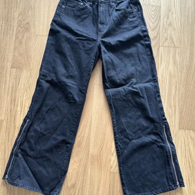 Black High-Waist Culotte Jeans