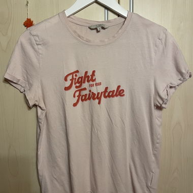 Pinkes Graphic T Shirt