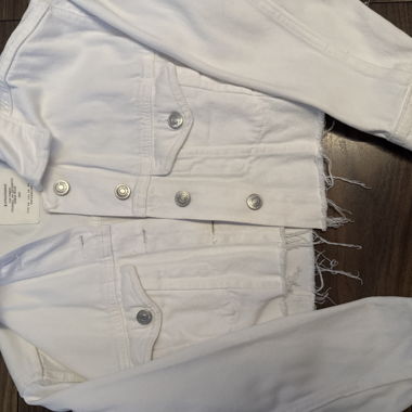 Cropped denim jacket