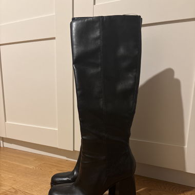 Stiefel Bershka 