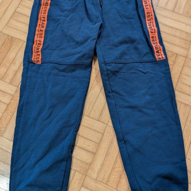 3 pantaloni sportivi