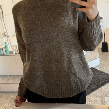 Maglione in maglia con materiale molto morbido marrone