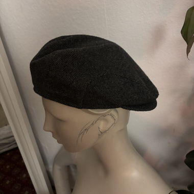 Grey beret