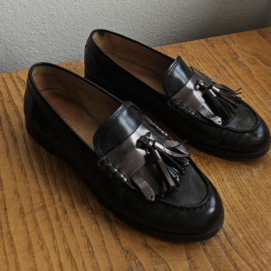 Black Triver Flight Tassel Moccasins