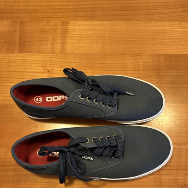 Chaussures OOPS neuves