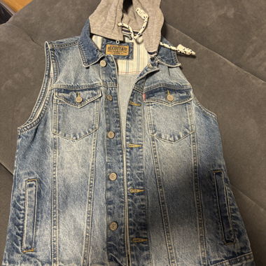 Gilet in Jeans con cappuccio