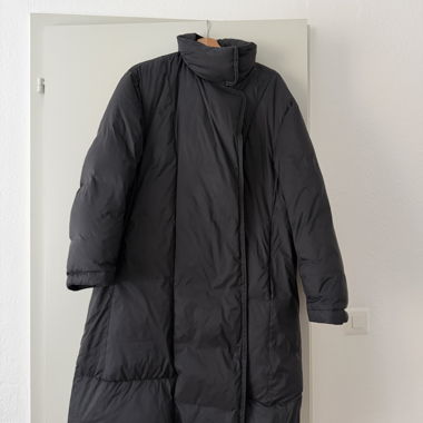 Arket langer Daunen-Puffermantel - super warm!