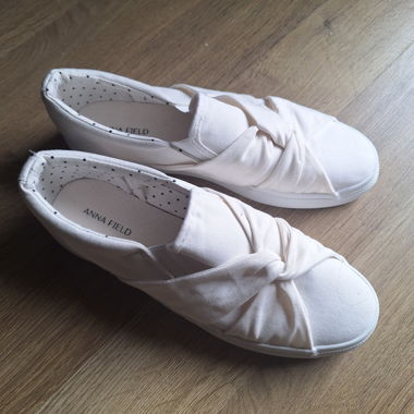 Baskets slip-on blanches