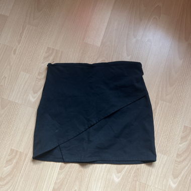 Short Black Skirt - Brandy Melville