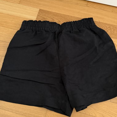 Schwarze Leinen Shorts