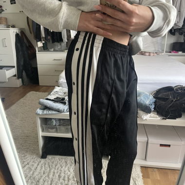 Adidas Trainingshose schwarz/weiss