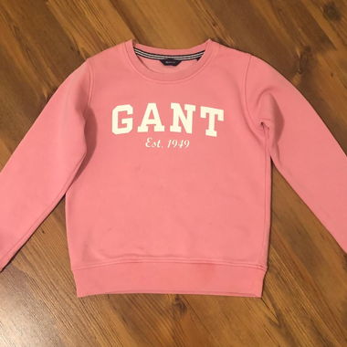 Pink sweater