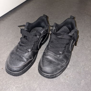 Sneakers nere, Nike