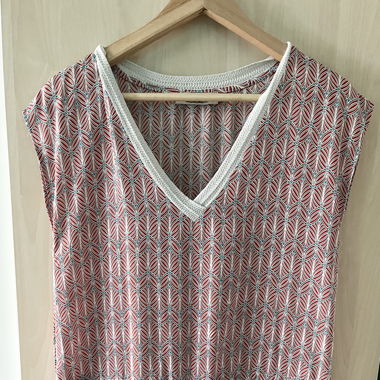 Rot Blaues Kleid 