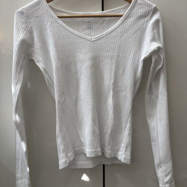 Brandy Melville weisses geripptes Langarmtop