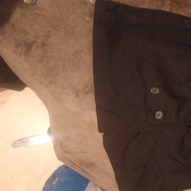 Miniskirt with buttons
