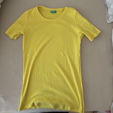 T-shirt jaune 