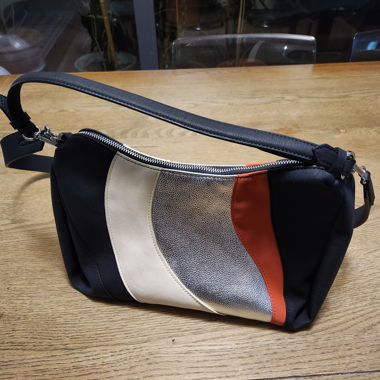 DESIGUAL KAHLO MAYARI SHOULDER BAG