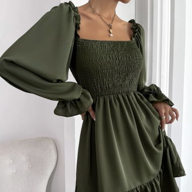 Trendiges Kleid in Olivgrün 