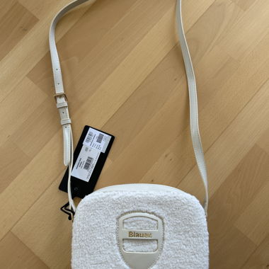 Borsa crossbody in ecopelliccia blu