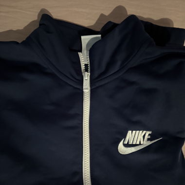 Nike sweatshirt