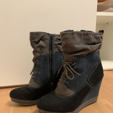 Schuhe hoch