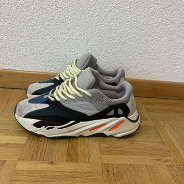 Adidas Yeezy 700v1