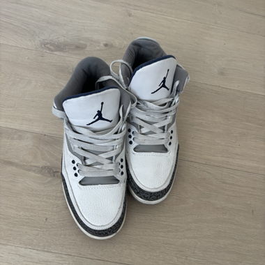 Sneakers Nike Jordan bianche e blu