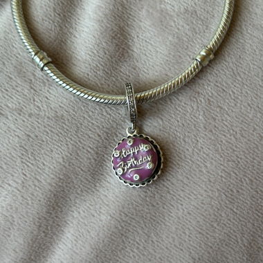 Pendentif-bijou Pandora pour anniversaire